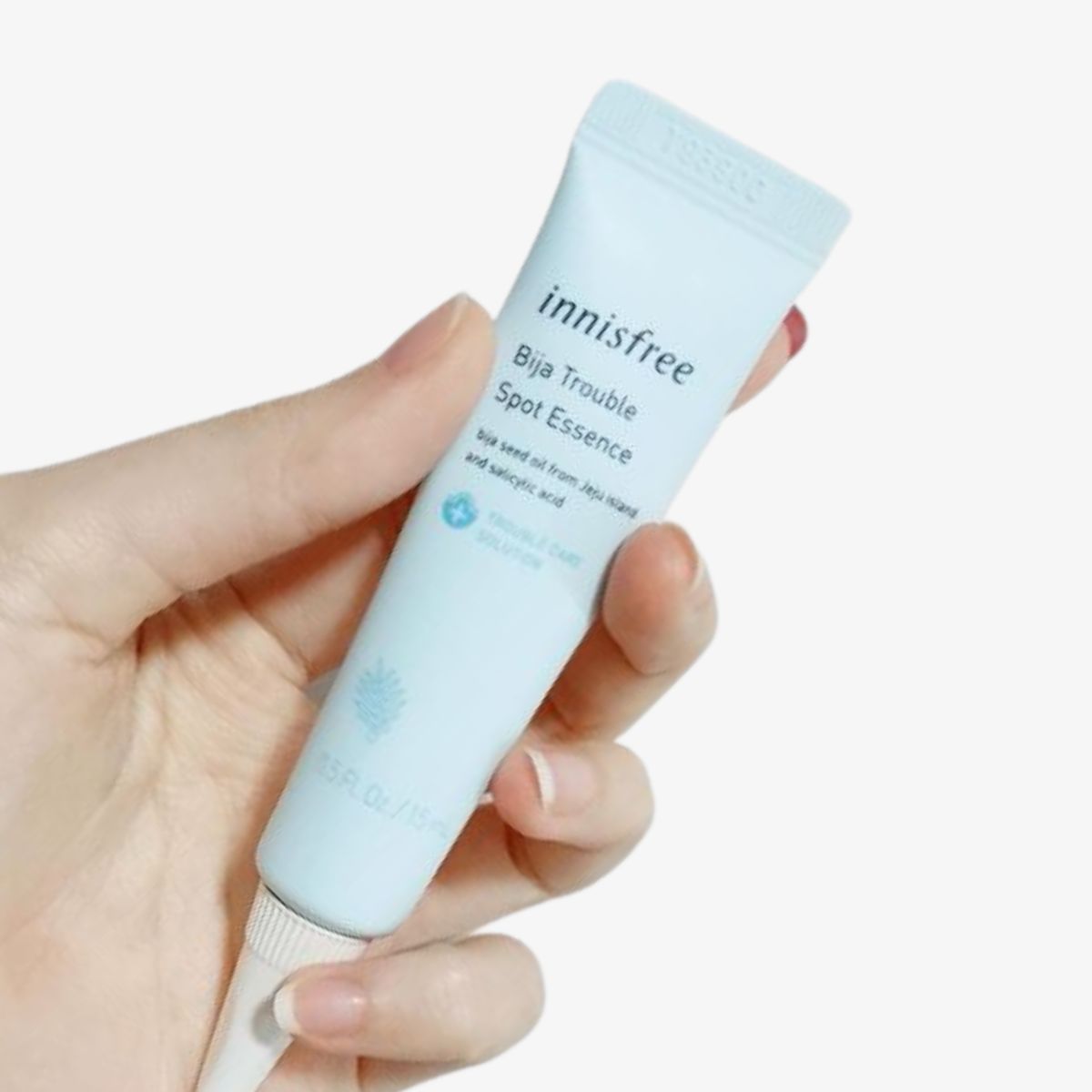 Kem trị mụ Innisfree Bija Trouble Spot Essence